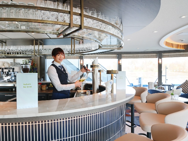 Bar&Lounge